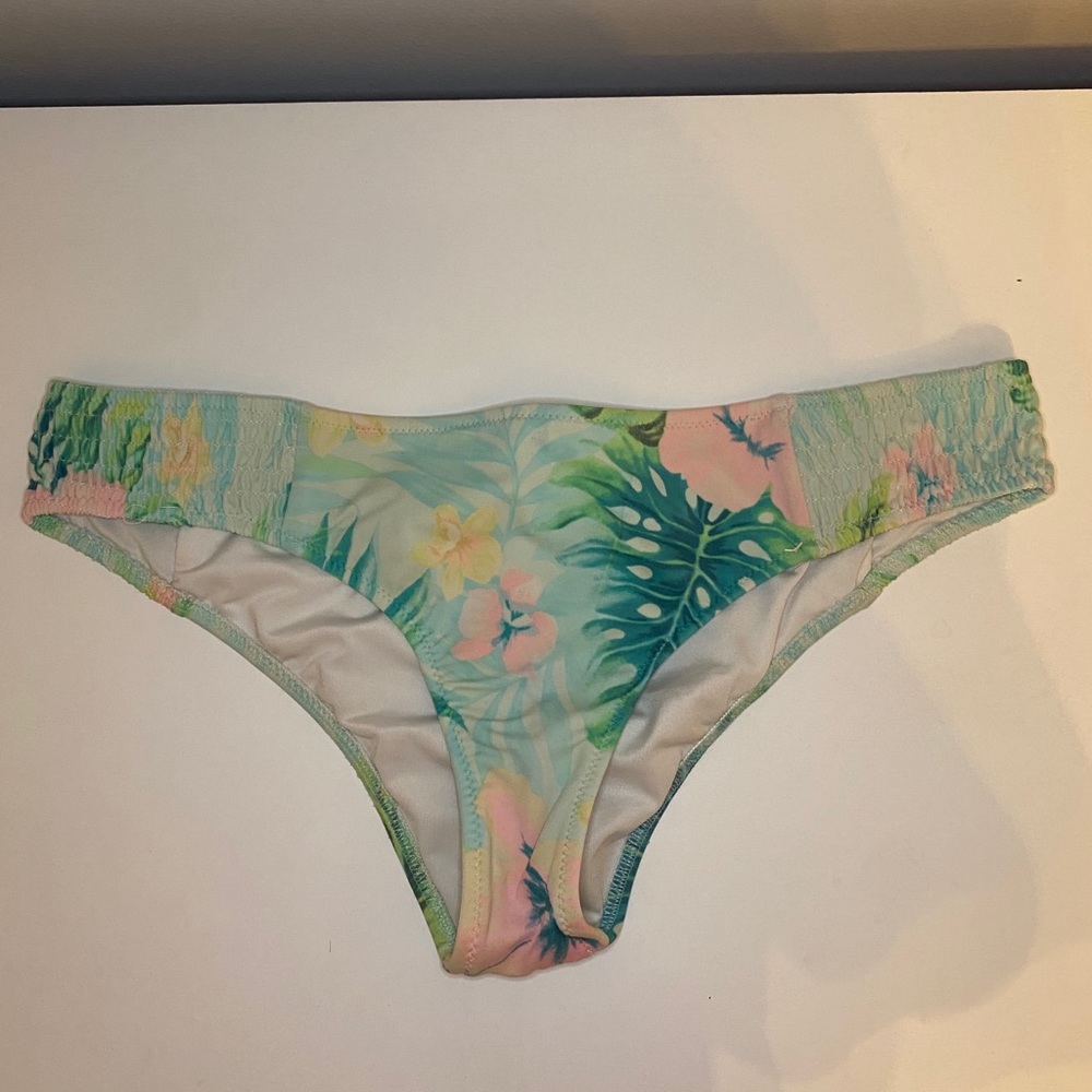 Bikini bottoms